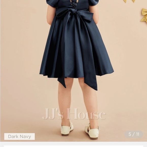 Two flower girl dresses from JJs house (size 3 and 5) Silk - dusty rose pink. - Picture 3 of 4